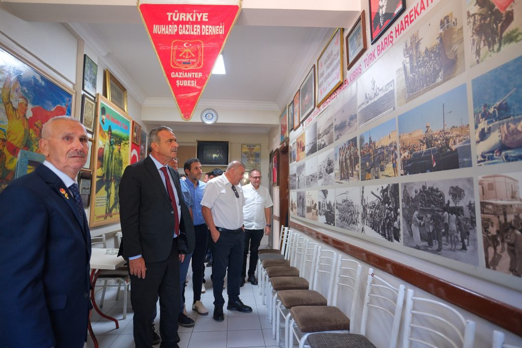 Uluçay, Gaziantep Muharip Gaziler Derneği’ni ziyaret etti