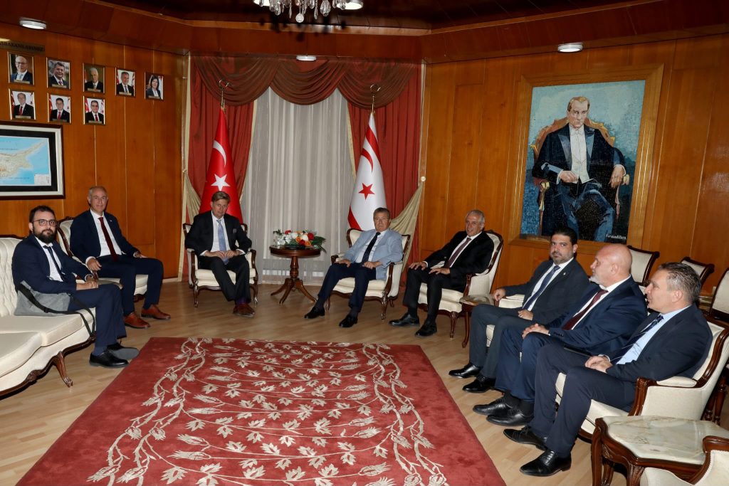 Üstel Almanya Federal Meclisi Milletvekili Krah’ı kabul etti