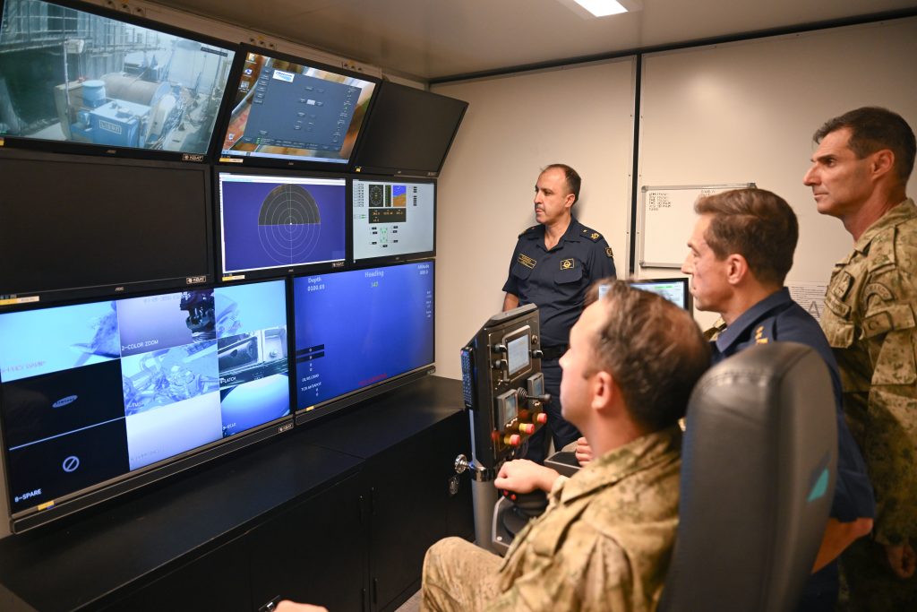 AA, Girne açıklarında batan gemiye ilişkin arama kurtarma çalışmalarını TCG Alemdar'da görüntüledi