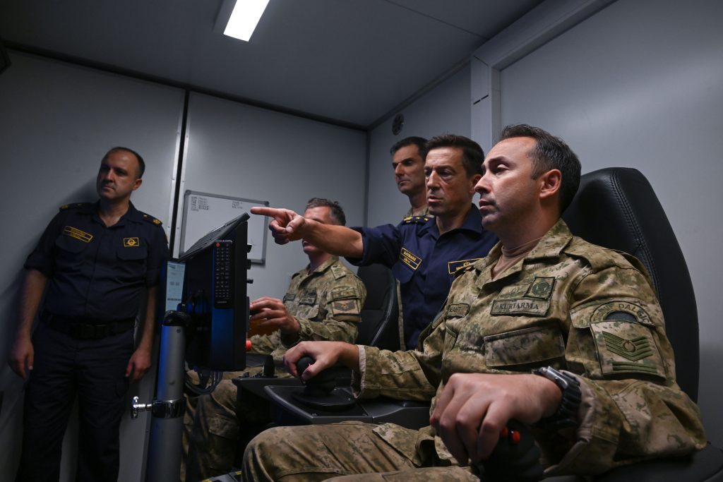 AA, Girne açıklarında batan gemiye ilişkin arama kurtarma çalışmalarını TCG Alemdar'da görüntüledi
