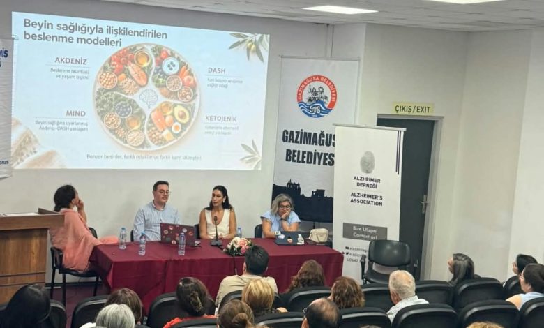 Alzheimer Derneği, Lefkoşa ve Gazimağusa'da farkındalığı arttırma amacıyla toplantılar düzenledi