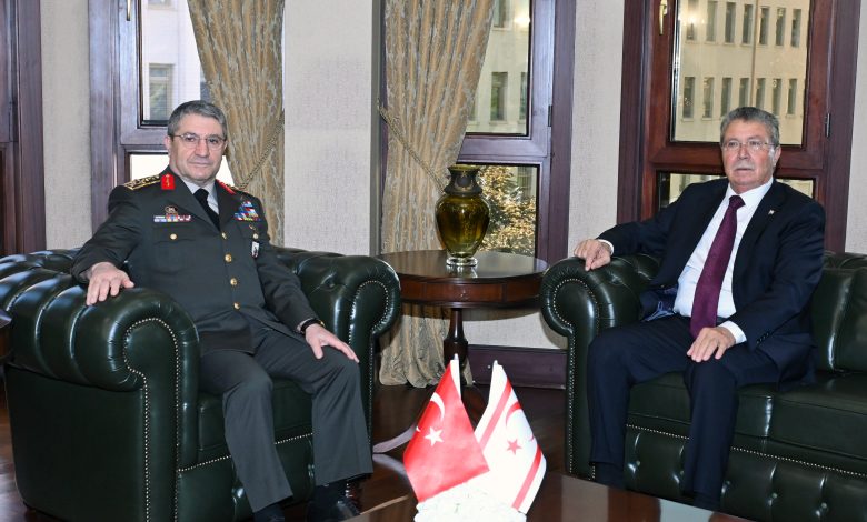 Başbakan Üstel TC Genelkurmay Başkanı Orgeneral Bayraktaroğlu ile görüştü