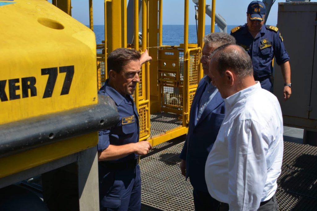 Başbakan Üstel TCG Alemdar’ı ziyaret etti