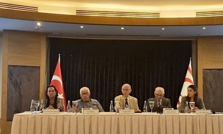 Beşparmak Düşünce Grubu "Neden Egemen Eşitlik ve Eşit Uluslararası Statü?" konulu panel düzenledi