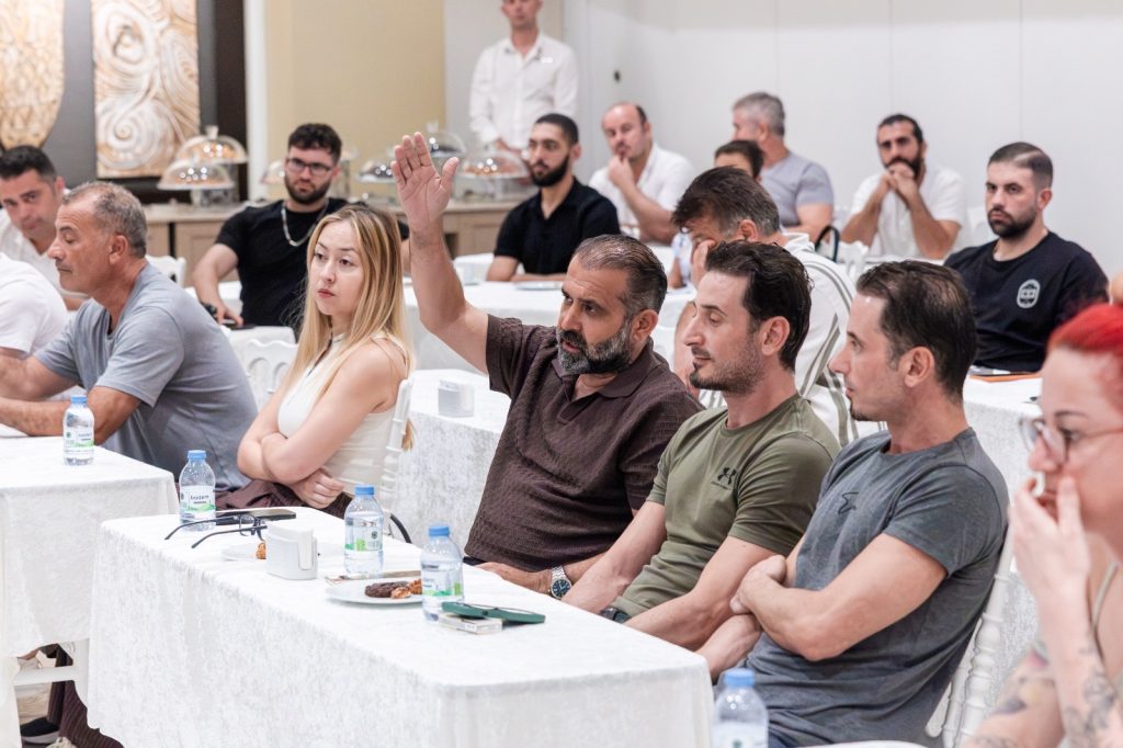 Bozkurt, Salamis Yolu esnafıyla buluştu