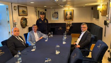 Cumhurbaşkanı Erhürman, arama kurtarma gemisinde çalışmaları izliyor