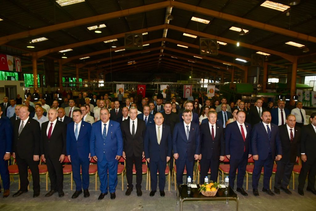 Cypfruvex’in 15 bin tonluk soğuk hava deposu hizmette