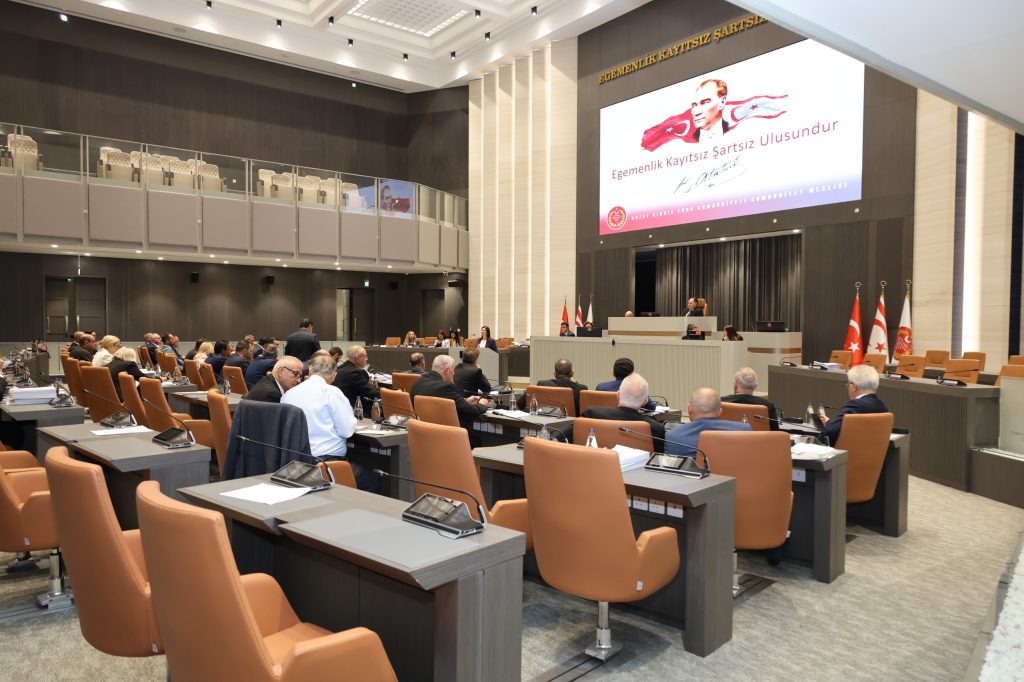 Fiber optik altyapıya yönelik ek protokol oyçokluğuyla onaylandı… Üstel: “Ülkemizi dijital ada yapacağız”