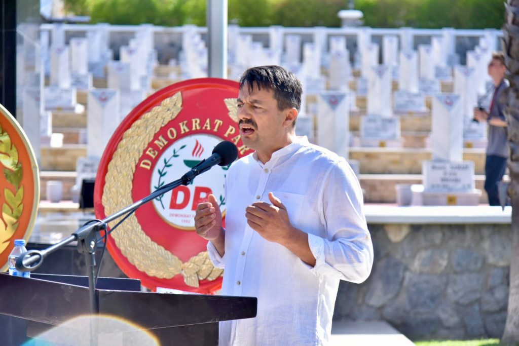 Gaziler Günü dolayısıyla Boğaz Şehitliği'nde tören düzenlendi
