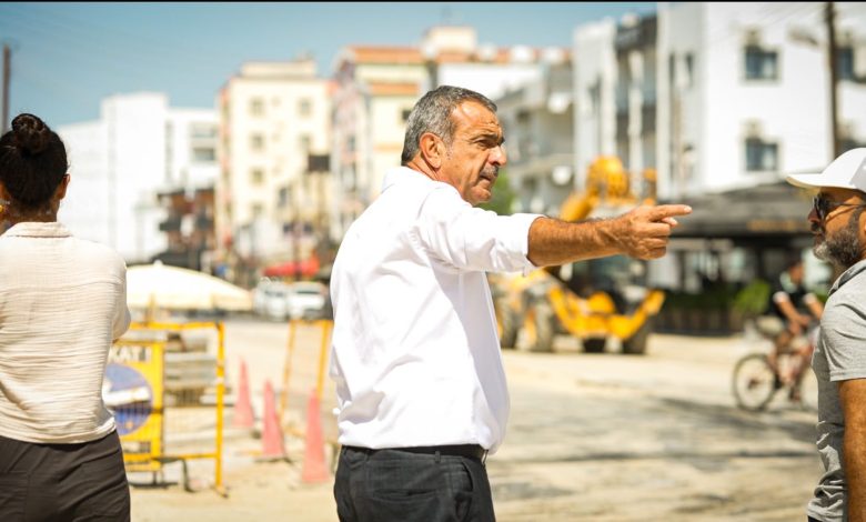 Gazimağusa Belediye Başkanı Uluçay, İsmet İnönü Bulvarı 2. Etap Düzenleme Projesi çalışmalarını inceledi