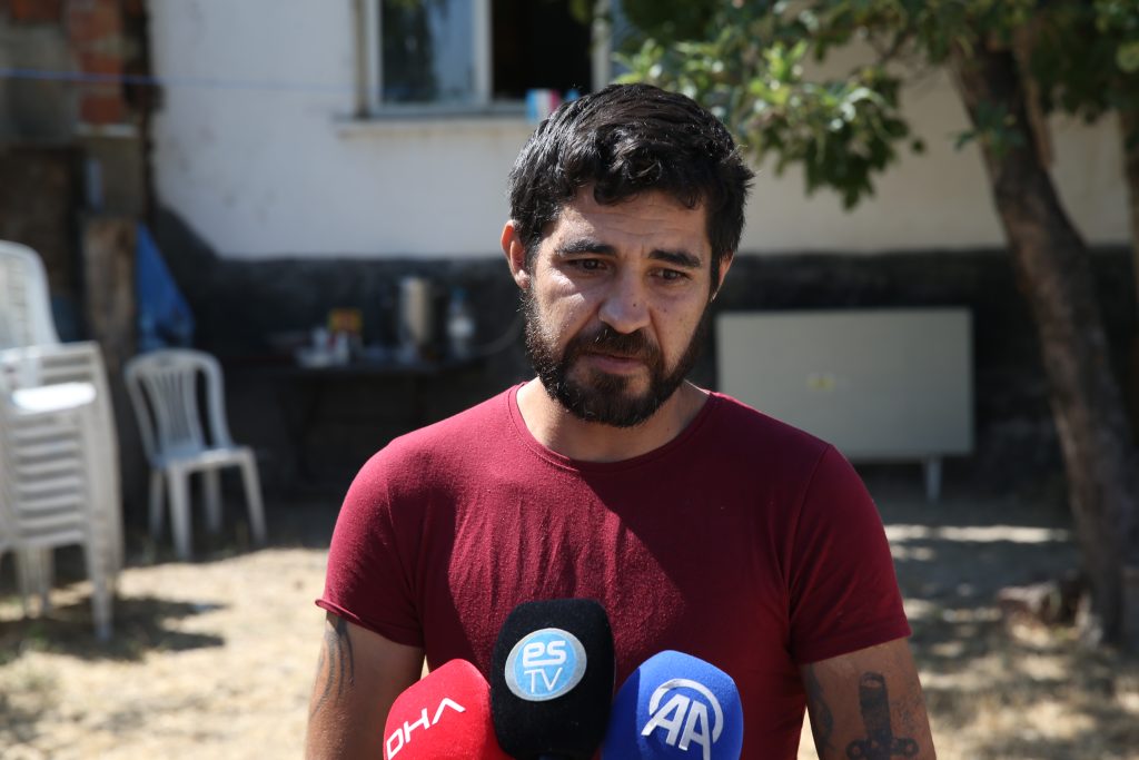 Girne açıklarında batan gemide kaybolan Elmas Demir’in çocukları annelerinden gelecek haberi bekliyor