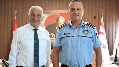 Güzelyurt Polis Müdürü Hüseyin Kafa, Güzelyurt Belediye Başkanı Özçınar’ı ziyaret etti