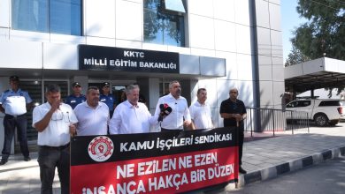 Kamu-İş, Milli Eğitim Bakanlığı önünde eylem yaptı