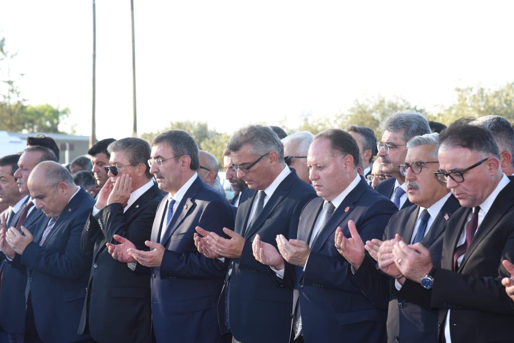 Kimlik tespiti tamamlanan 15 şehit Atlılar Şehitliği’nde defnedildi