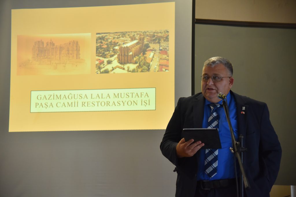 Lala Mustafa Paşa Camii ve Medresesi’ndeki restorasyon çalışmalarıyla ilgilı bilgilendirme toplantısı düzenledi