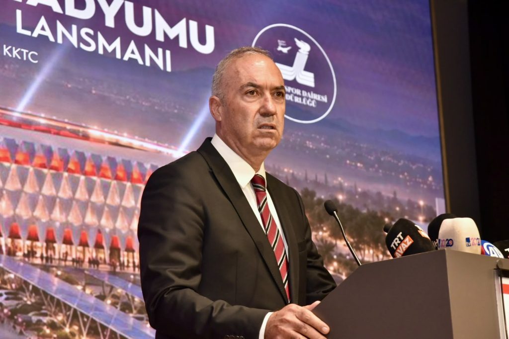 Lefkoşa'ya yeni stadyum ve spor kompleksi... Bak:"el birliğiyle çalıştık"