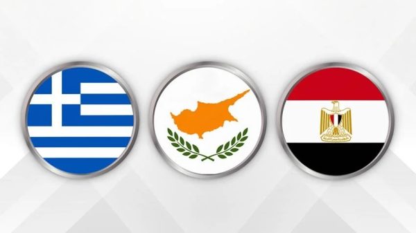 Mısır Cumhurbaşkanı Sisi, Yunanistan ve GKRY savunma bakanlarıyla görüştü
