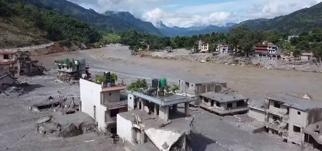 Nepal'deki selde hayatını kaybedenlerin sayısı 1342'ye çıktı