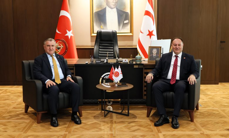 Öztürkler, Türkiye Spor Bakanı Bak’ı kabul etti