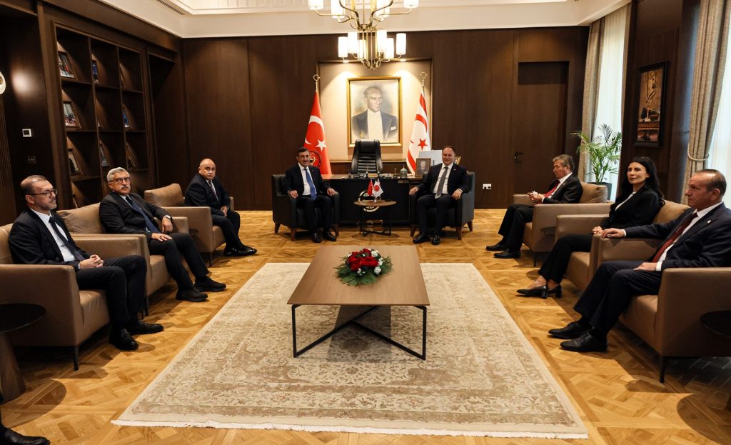 Öztürkler, Yılmaz ile görüştü