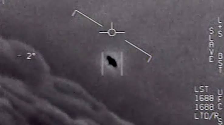 Pentagon, UFO'lar hakkında yeni belgeler yayınladı