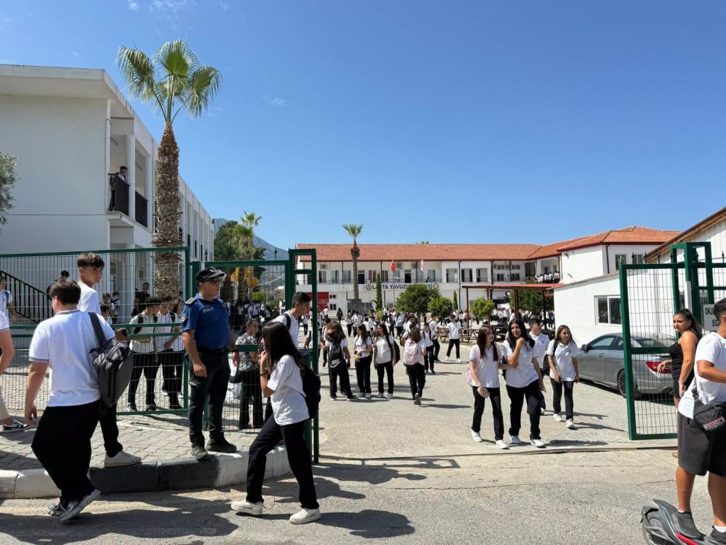 Polis, okul çevrelerinde denetimi artırdı:“Güvenlik önceliğimizdir”