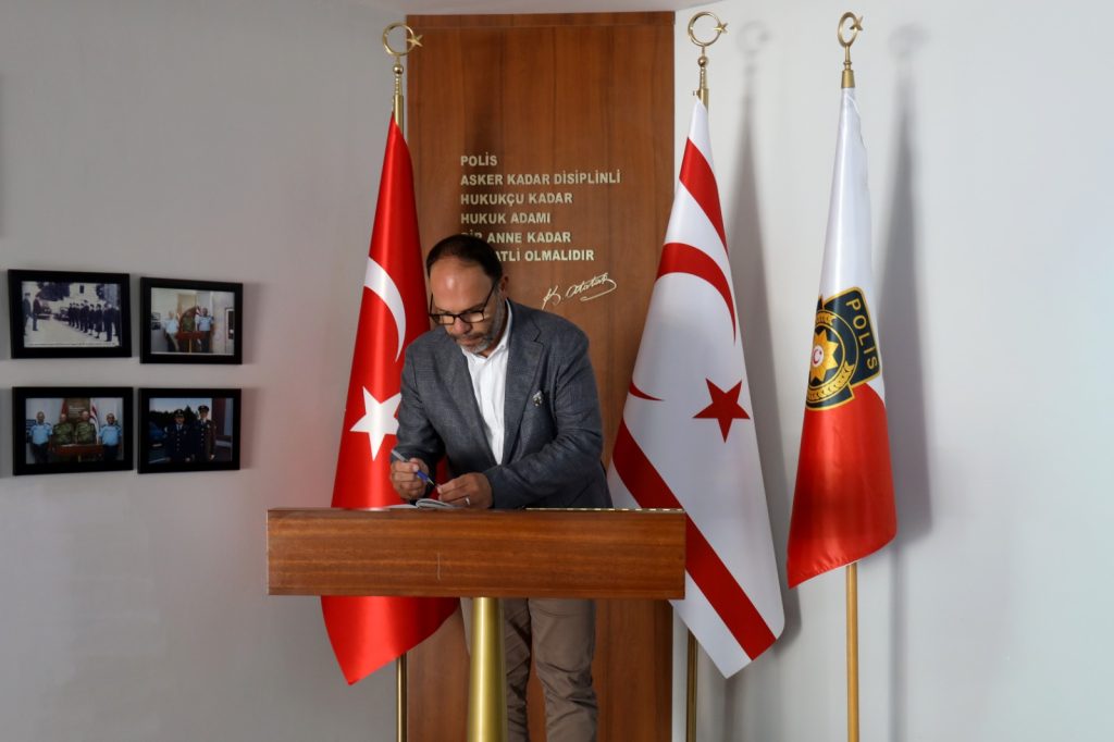 Sadıkoğlu İskele Polis Müdürü Erem'i ziyaret etti... “Kurumlar arası dayanışma aynı kararlılıkla sürecek”