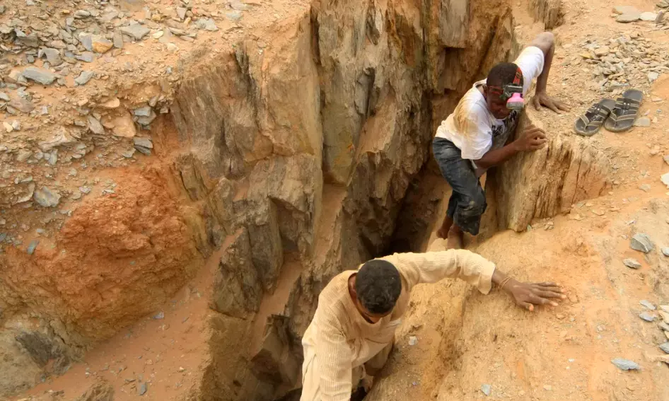 Sudan'da altın madeninde meydana gelen göçükte en az 67 kişi hayatını kaybetti