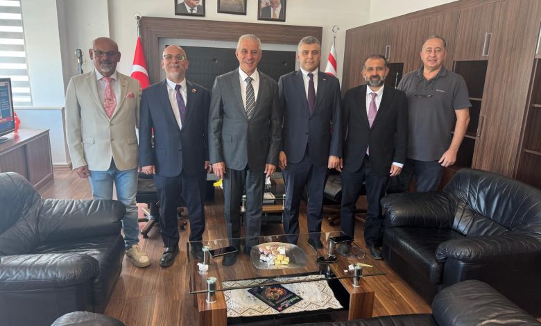 Taçoy, İş İnsanları Derneği ile görüştü