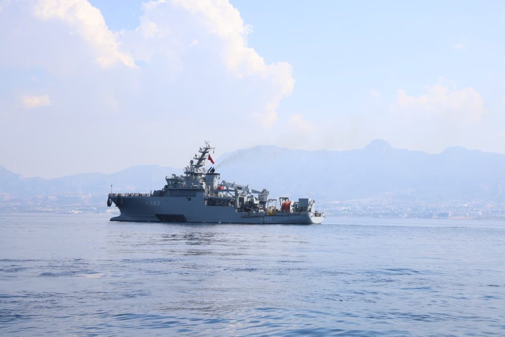 TAK ekibi, TCG Alemdar gemisinde... Kayıp 16 kişiyi arama çalışmaları aralıksız sürüyor