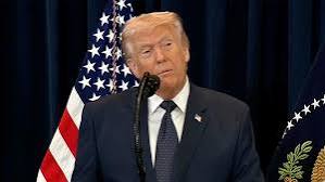 Trump, Pezeşkiyan ile görüşmeye açık olduğunu söyledi
