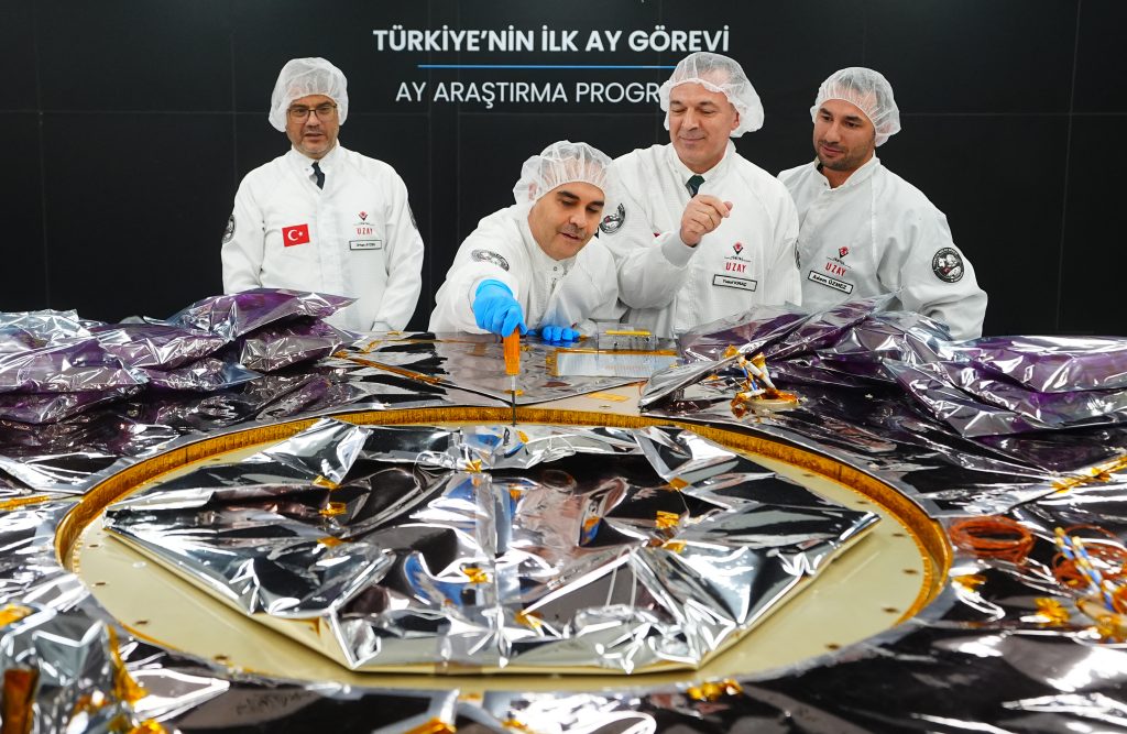 Türkiye, Ay görevi için uzay aracının üretimini tamamladı