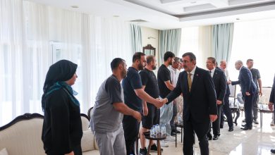 Türkiye Cumhurbaşkanı Yardımcısı Cevdet Yılmaz, KKTC ziyaretinde kayıp yakınlarıyla da görüştü