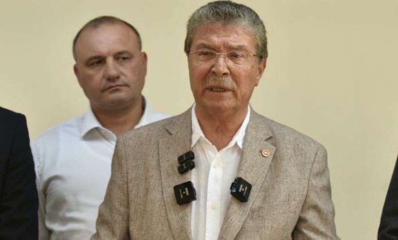 Üstel, “Naaşların kimliklerinin belirlenmesi için DNA incelemelerinden yararlanılacak”