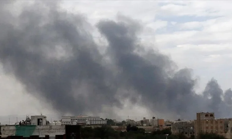 Yemen'deki Husiler: "Suudi Arabistan'ın Taiz'e düzenlediği hava saldırılarında 7 kişi öldü"