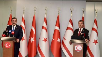 Yılmaz ve Üstel, Ercan Havalimanı'nda basın toplantısı düzenledi
