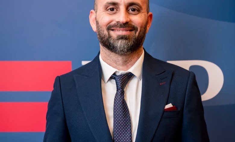 Akbaşak: “Eczacılar genel sağlık sisteminin ayrılmaz bir parçası olacak”