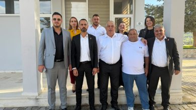 Albayrak, bölge muhtarlarıyla bir araya geldi