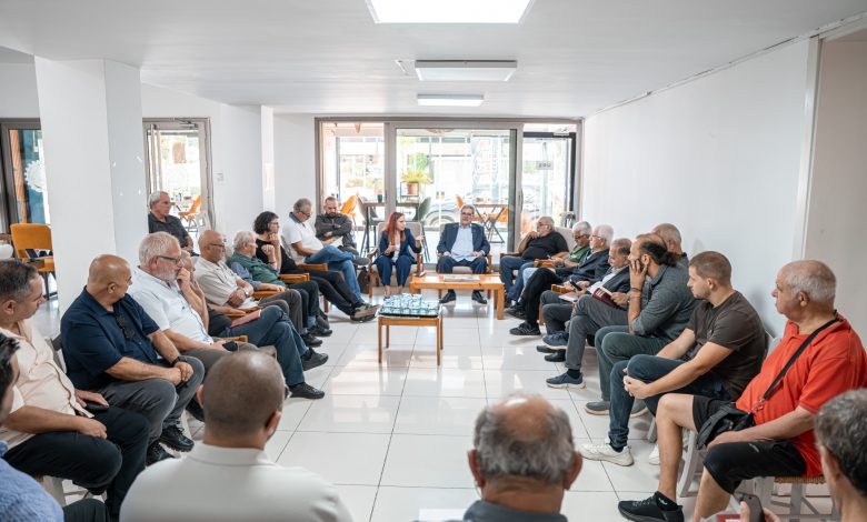 Bağımsızlık Yolu, KTAMS’ta eski sendika yöneticileriyle buluştu