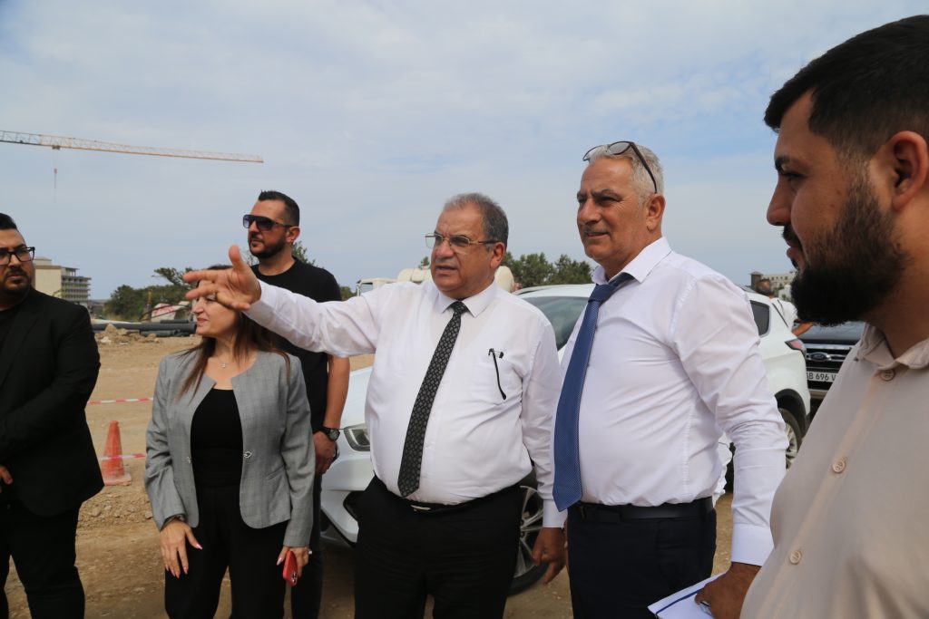 Bayındırlık Bakanı Sucuoğlu, Girne dağ yolunda incelemelerde bulundu