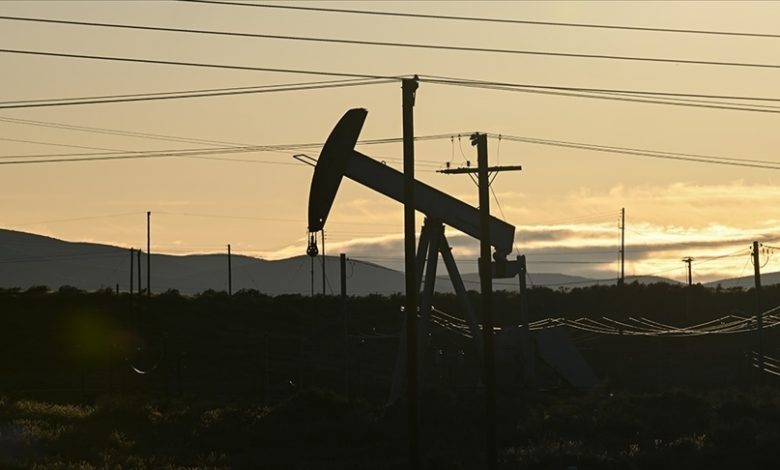 Brent petrolün varili 111,22 dolardan işlem görüyor