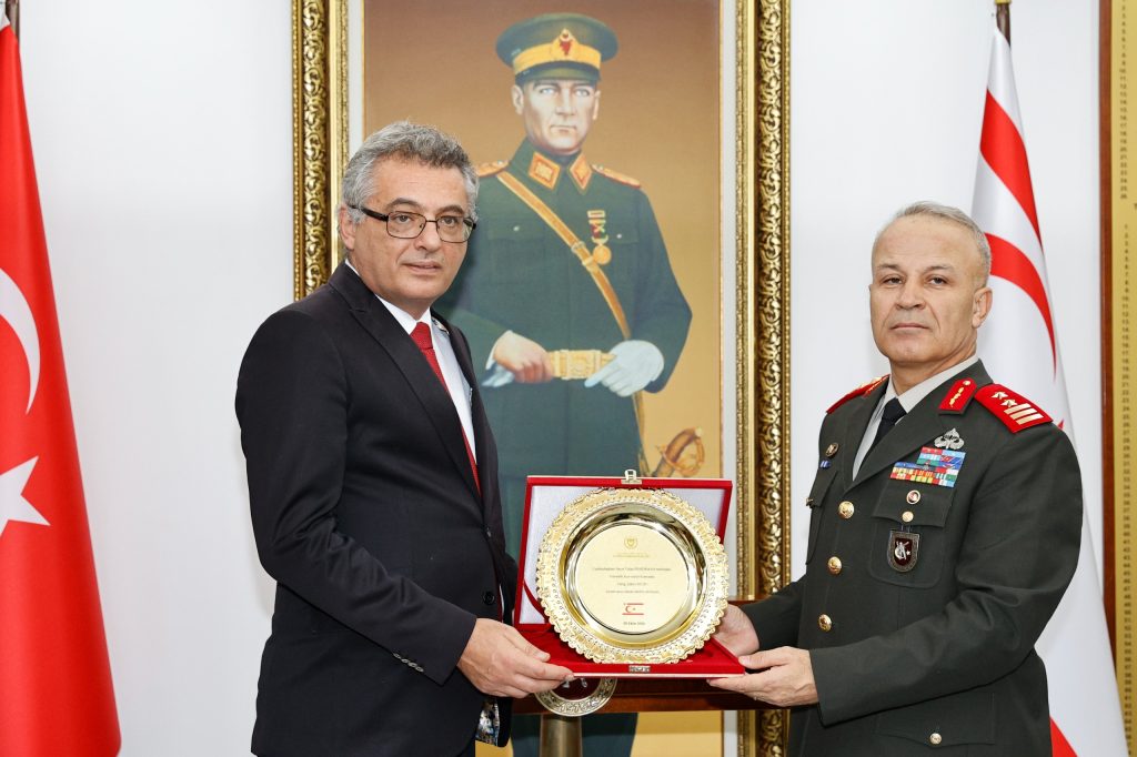 Cumhurbaşkanı Erhürman, Tümgeneral Bilir’i ziyaret etti