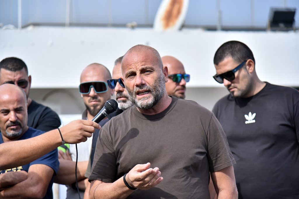 EL-SEN grevinde ikinci gün… Tuğcu: “Taleplerimiz yerine getirilene kadar tüm bölgelerde ve Teknecik'te eylemlerimiz sürecek”