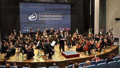 Erhürman, Cumhurbaşkanlığı Senfoni Orkestrası’nın yeni sezon açılış konserine katıldı