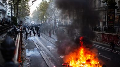 Fransa’da protestolar: Macron’dan sükunet çağrısı