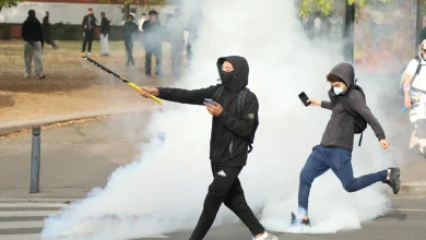 Fransız hükümeti, şiddet olaylarının yaşandığı eylemler nedeniyle şu aşamada OHAL öngörmüyor