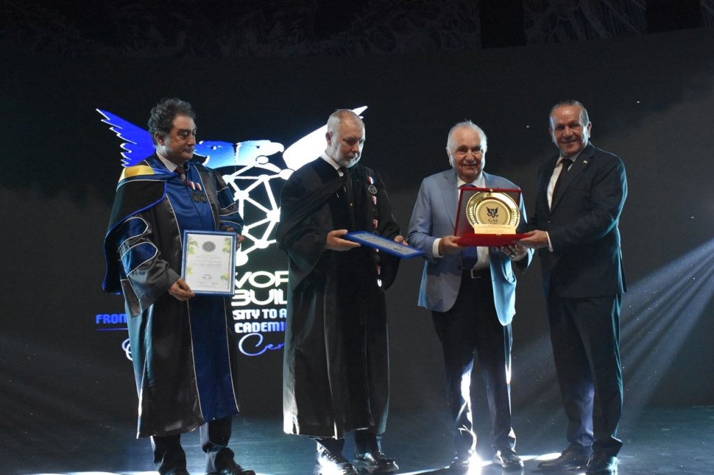 GAÜ 2026- 2027 Akademik Yılı törenle başladı