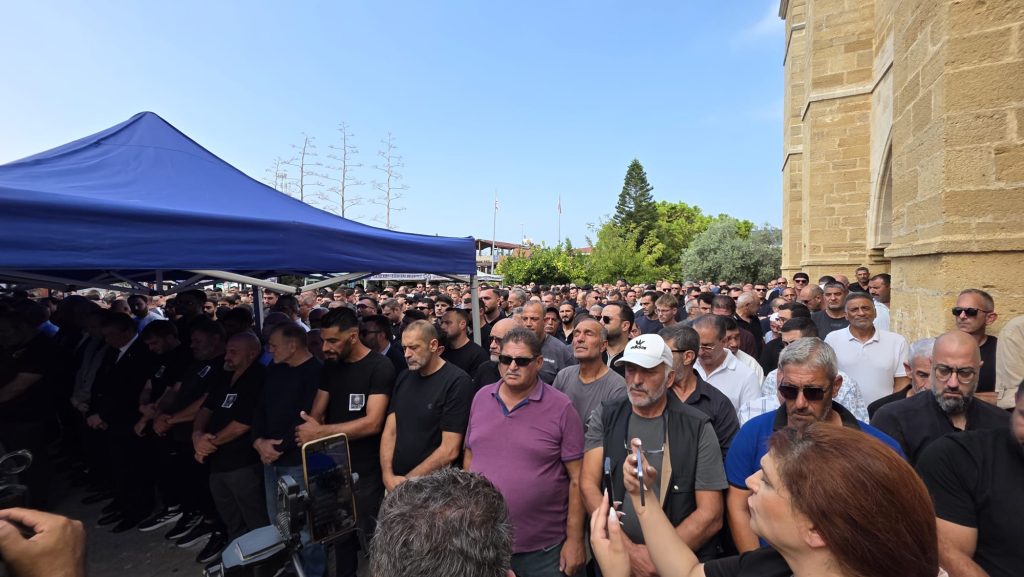 Gemi faciasında hayatını kaybeden Süleyman Erdoğan, Esentepe’de son yolculuğuna uğurlandı