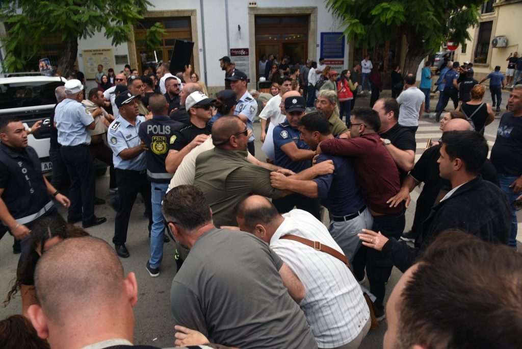 Gemi faciasıyla ilgili 9 zanlı mahkemeye çıkarıldı... “Kızaklardaki su geçirmez kapılar, sefere çıkılmadan önce açıktı”