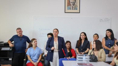 Gönyeli-Alayköy Belediye Başkan adayı Soyalp, Dr. Suat Günsel İlkokulu ve Alayköy İlkokulu'nu ziyaret etti